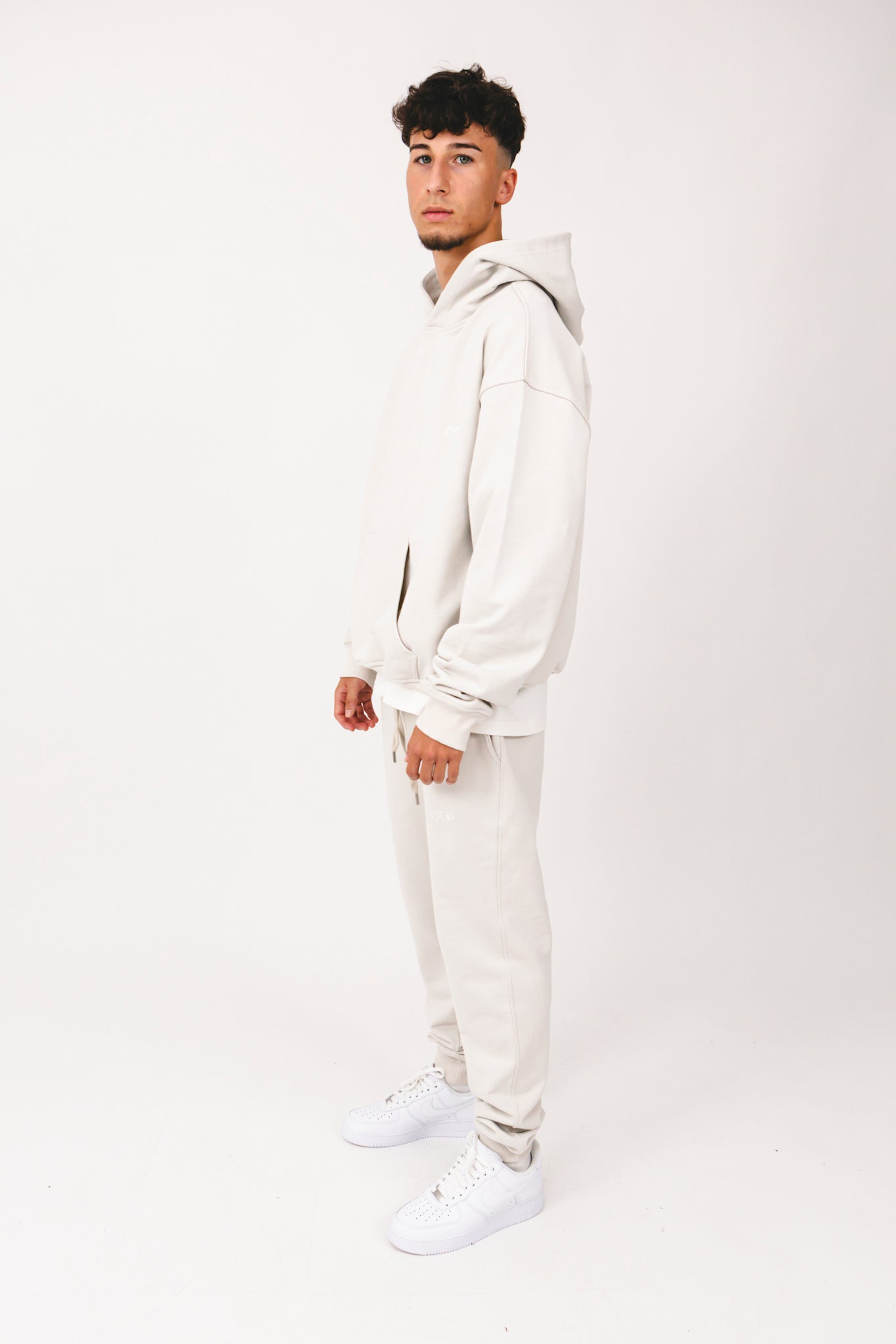 Cream White Oversize-Hoodie